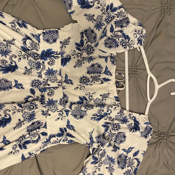 SHEIN Mulvari Floral Tie Neck Bishop Sleeve Dress Size US Large - Picture 5 of 6